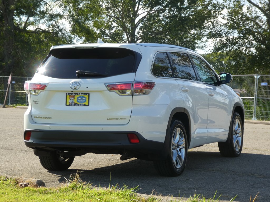 2016 Toyota Highlander Image 6