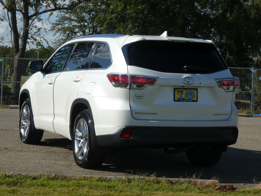 2016 Toyota Highlander Image 8