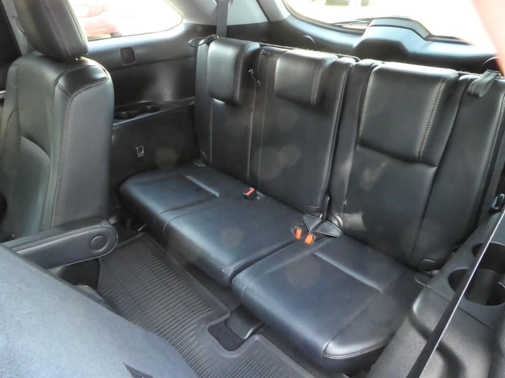 2016 Toyota Highlander Image 17