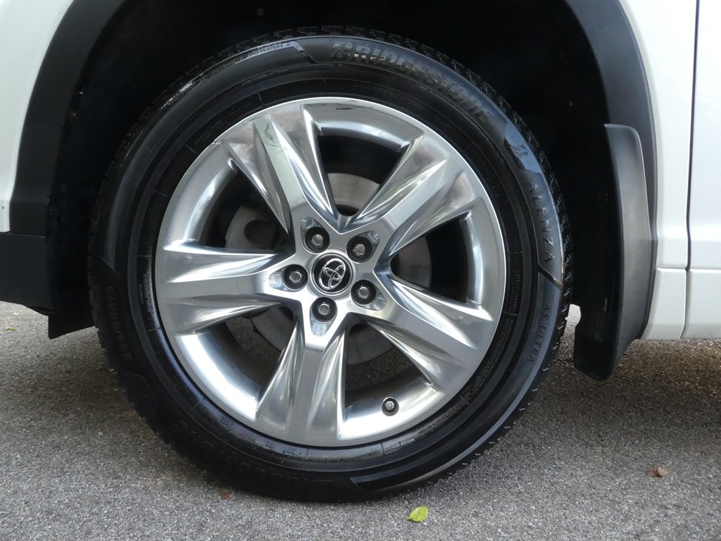 2016 Toyota Highlander Image 39