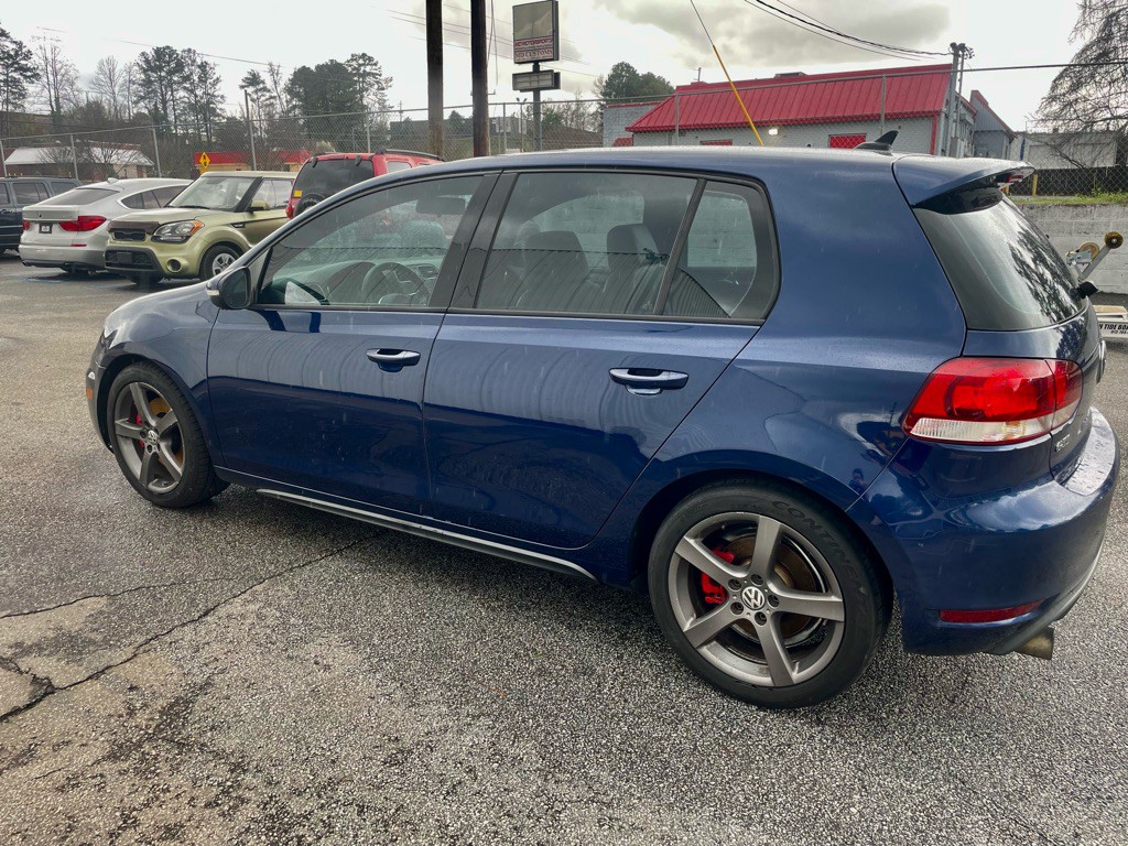 2010 Volkswagen GTI Image 4