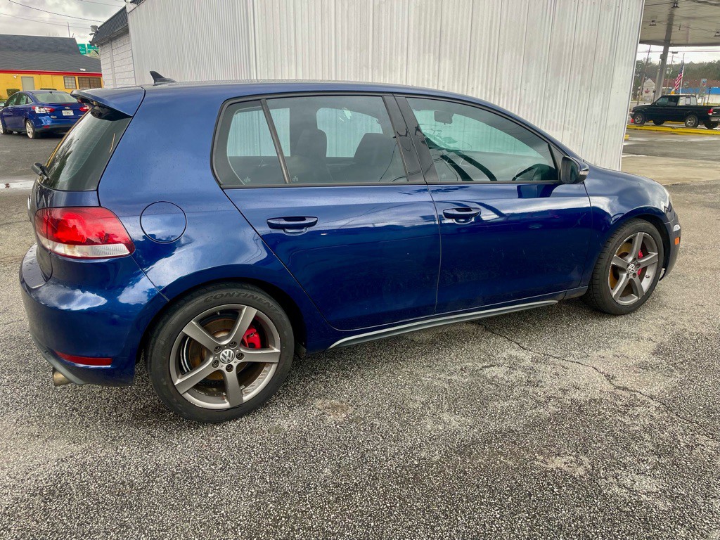 2010 Volkswagen GTI Image 5