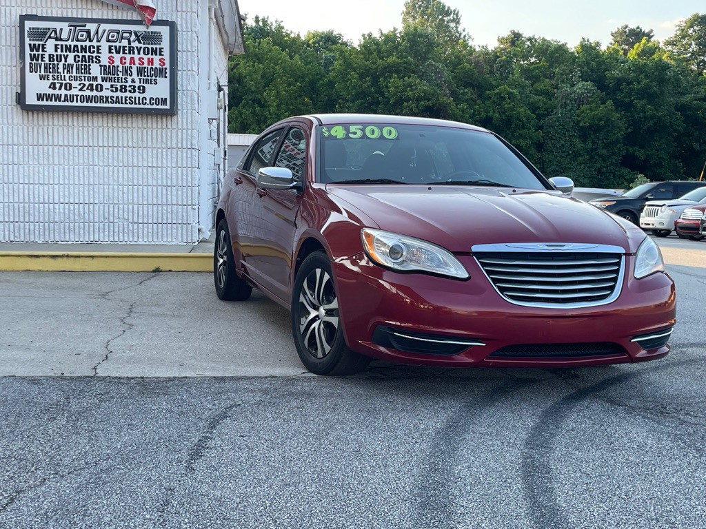 2014 Chrysler 200 Image 1