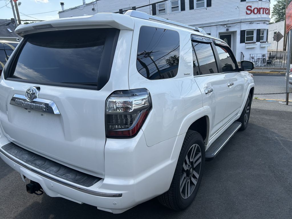 2023 Toyota 4Runner Image 9