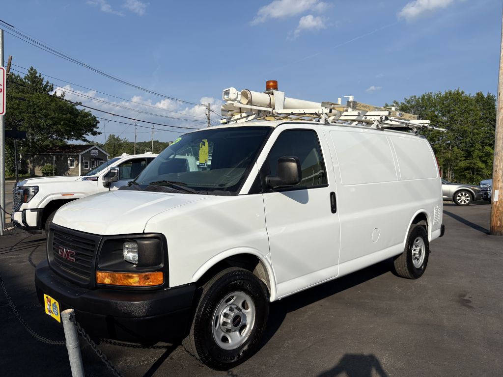 2013 GMC Savana Image 1