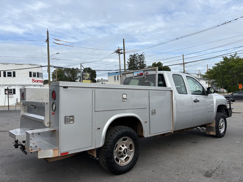 2011 Chevrolet Silverado 1500 Image 3