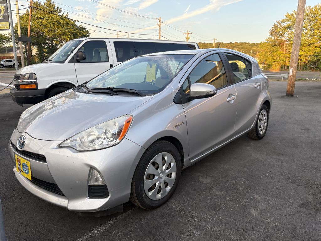 2012 Toyota Prius Image 5