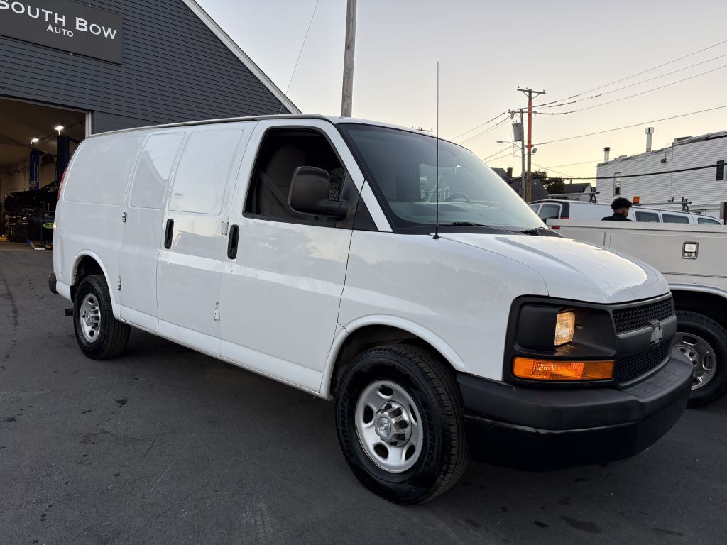 2014 Chevrolet Express Image 2