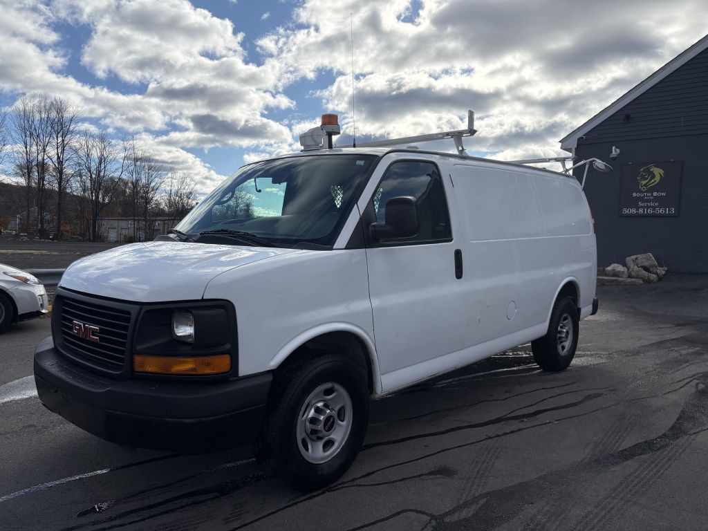 2014 GMC Savana Image 4