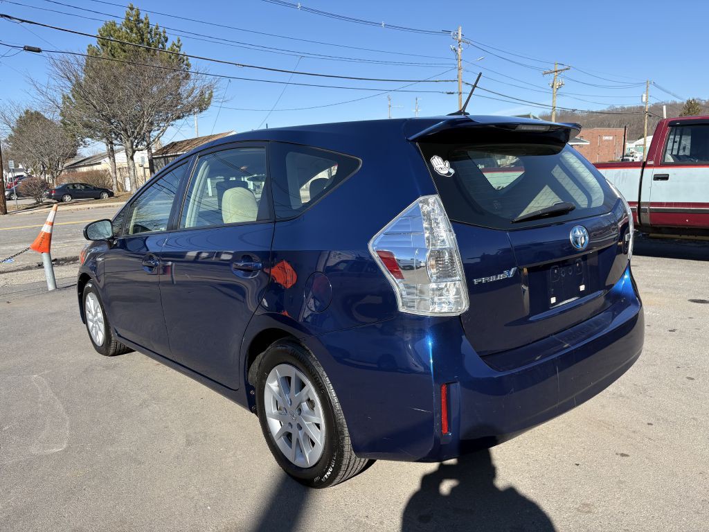 2012 Toyota Prius Image 3