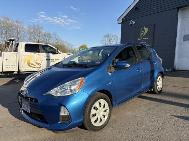 2014 Toyota Prius Image 5