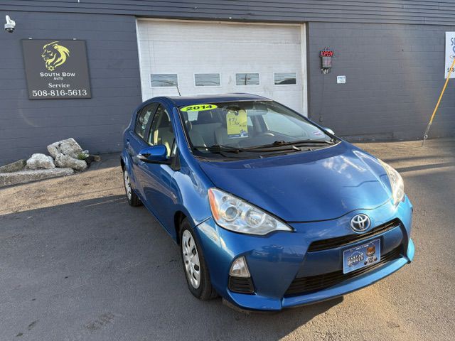 2014 Toyota Prius Image 9