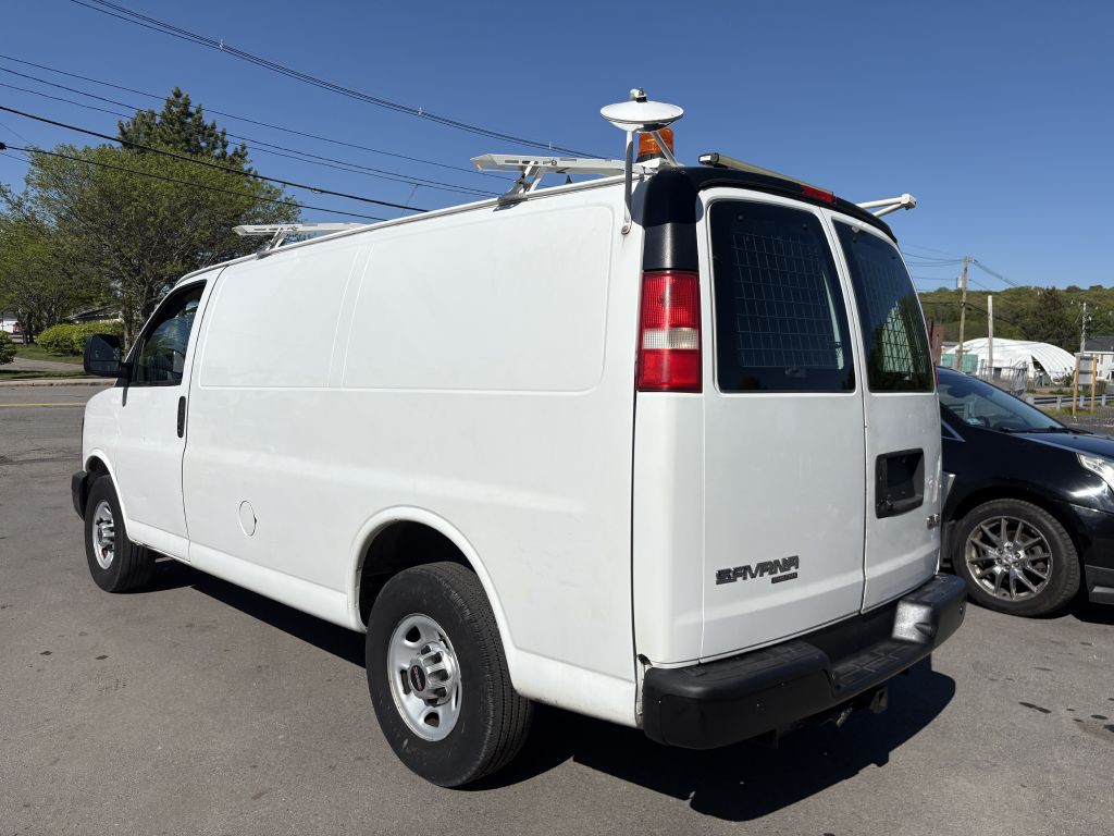 2014 GMC Savana Image 4
