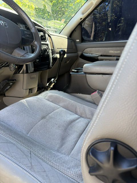 2005 Dodge Ram 2500 Image 2