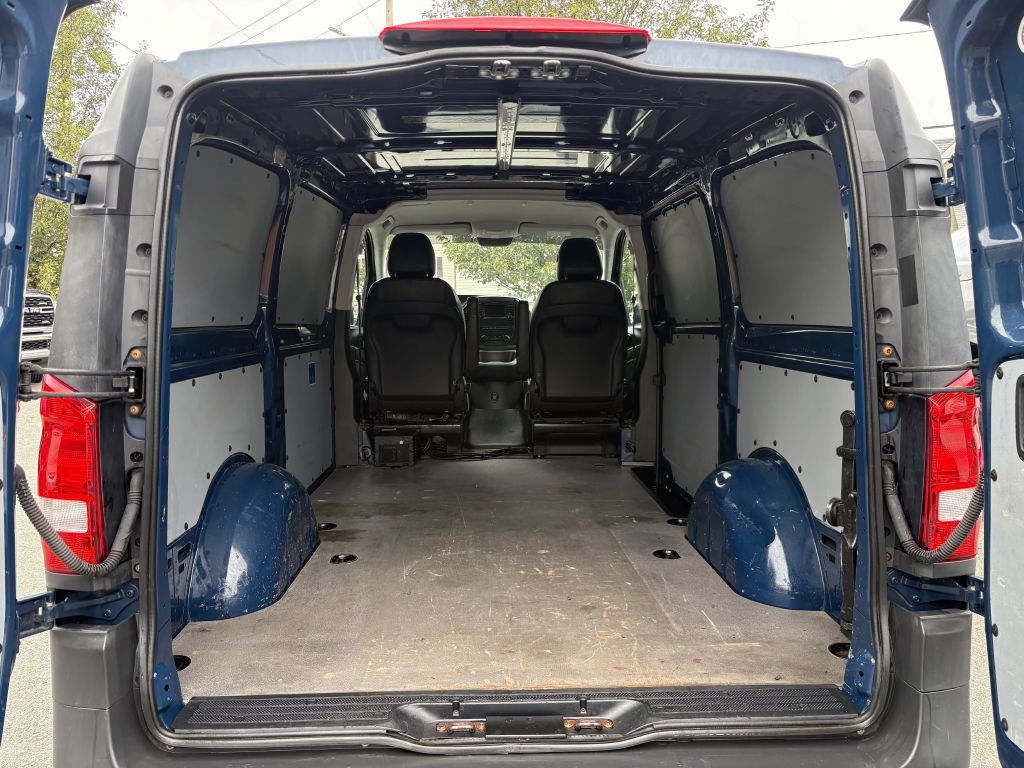 2018 Mercedes-Benz Metris Image 4