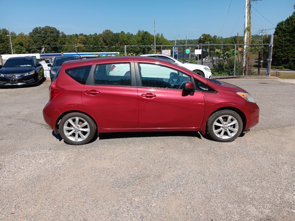 2014 Nissan Versa Image 16