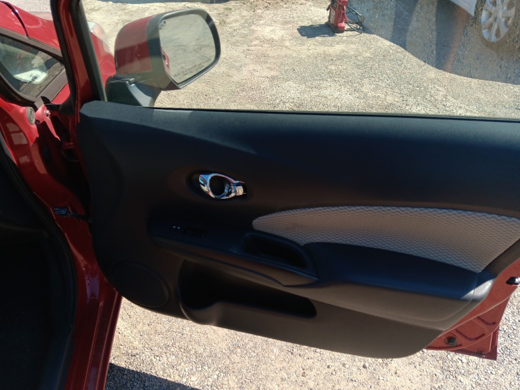 2014 Nissan Versa Image 20