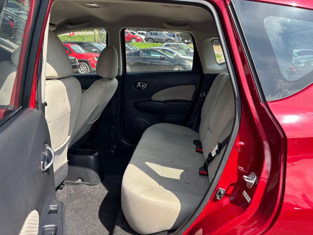 2014 Nissan Versa Image 7