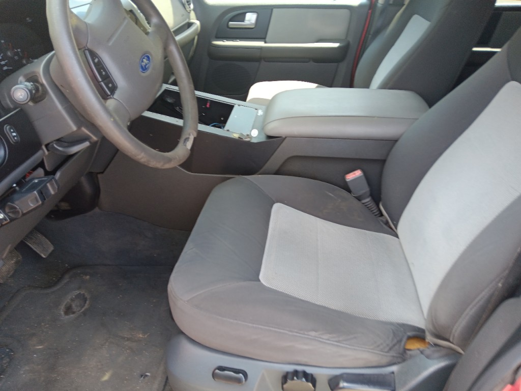 2003 Ford Expedition Image 17