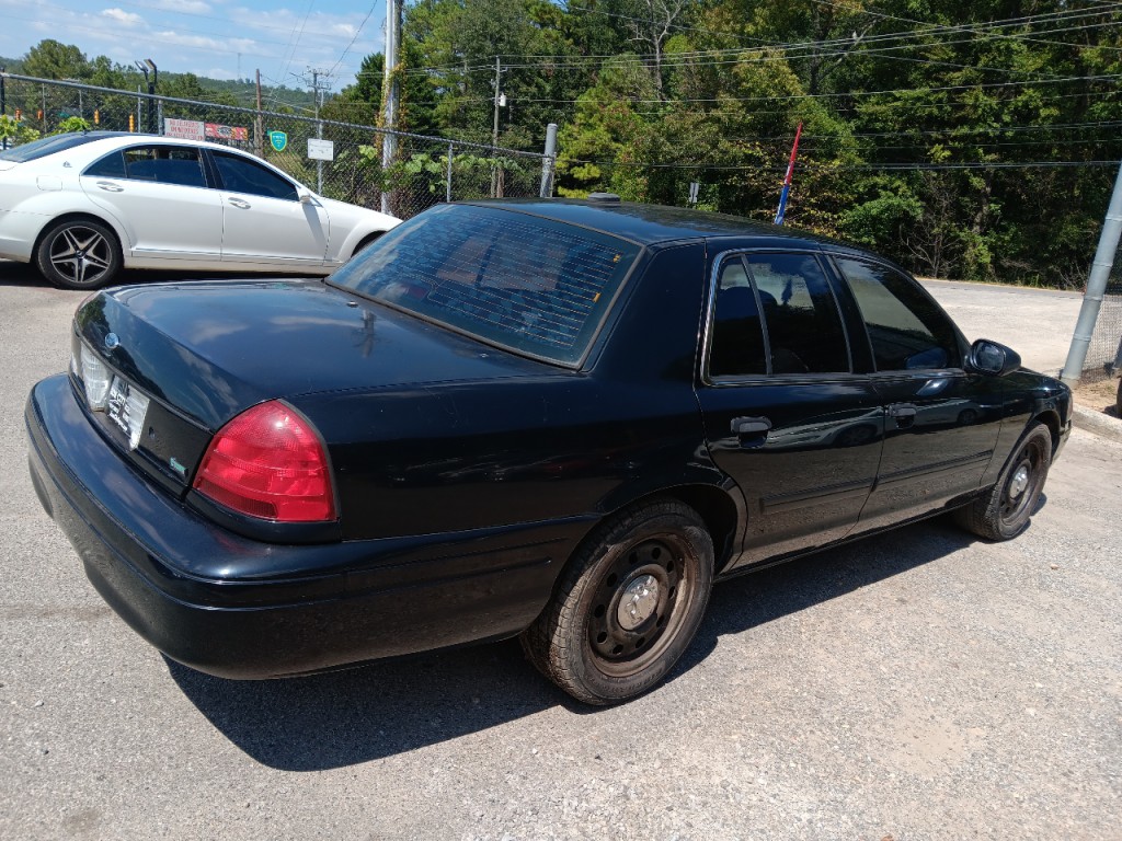2010 Ford Crown Victoria Image 5