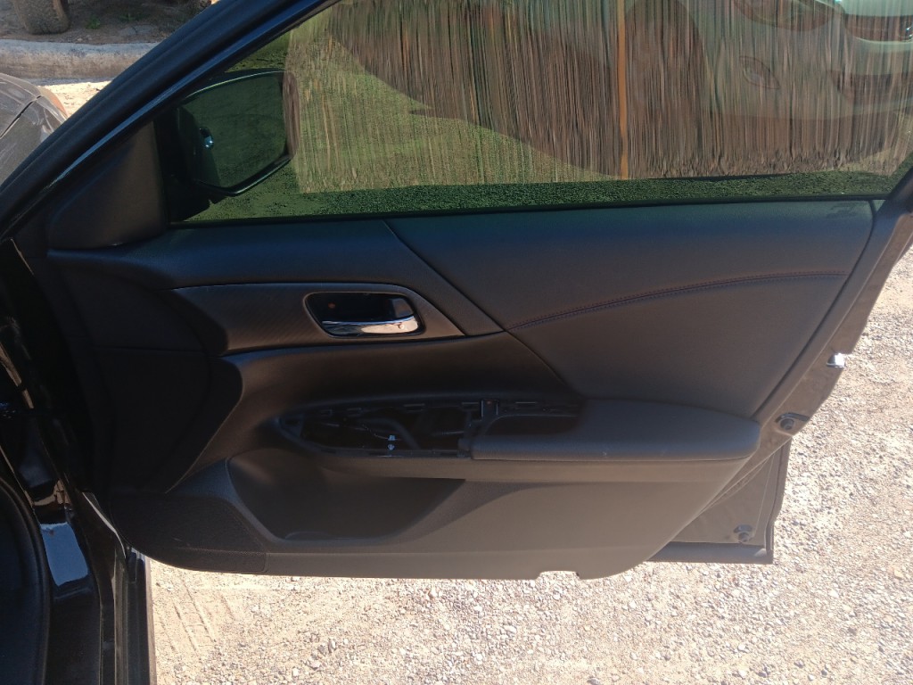 2017 Honda Accord Image 11