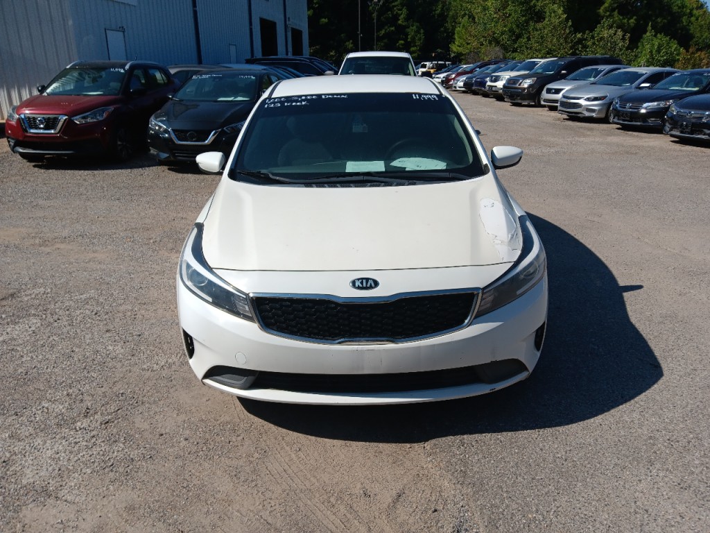 2017 Kia Forte Image 3