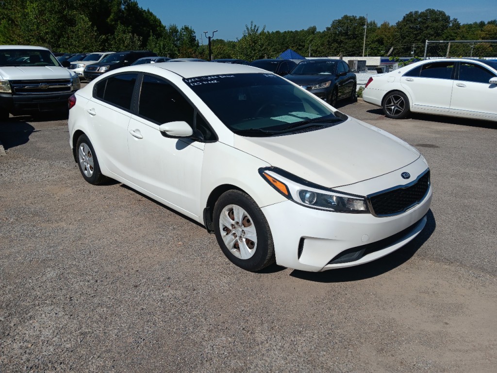2017 Kia Forte Image 4