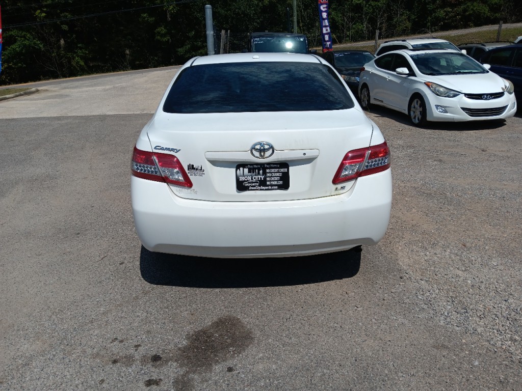 2010 Toyota Camry Image 6