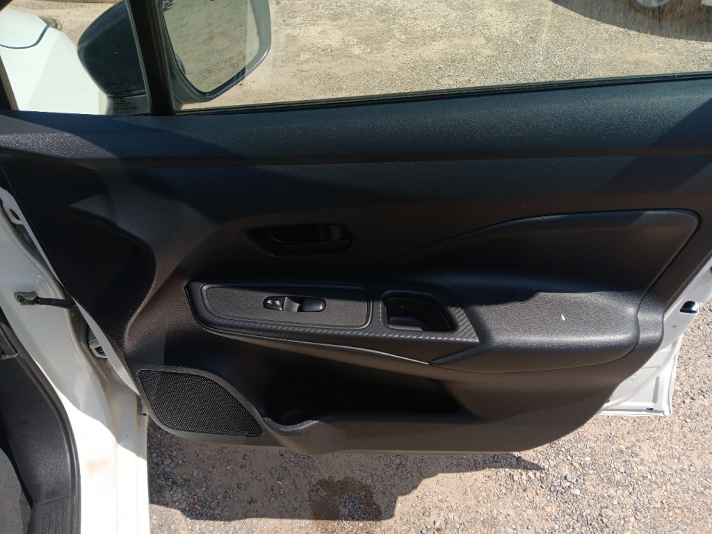 2020 Nissan Versa Image 7
