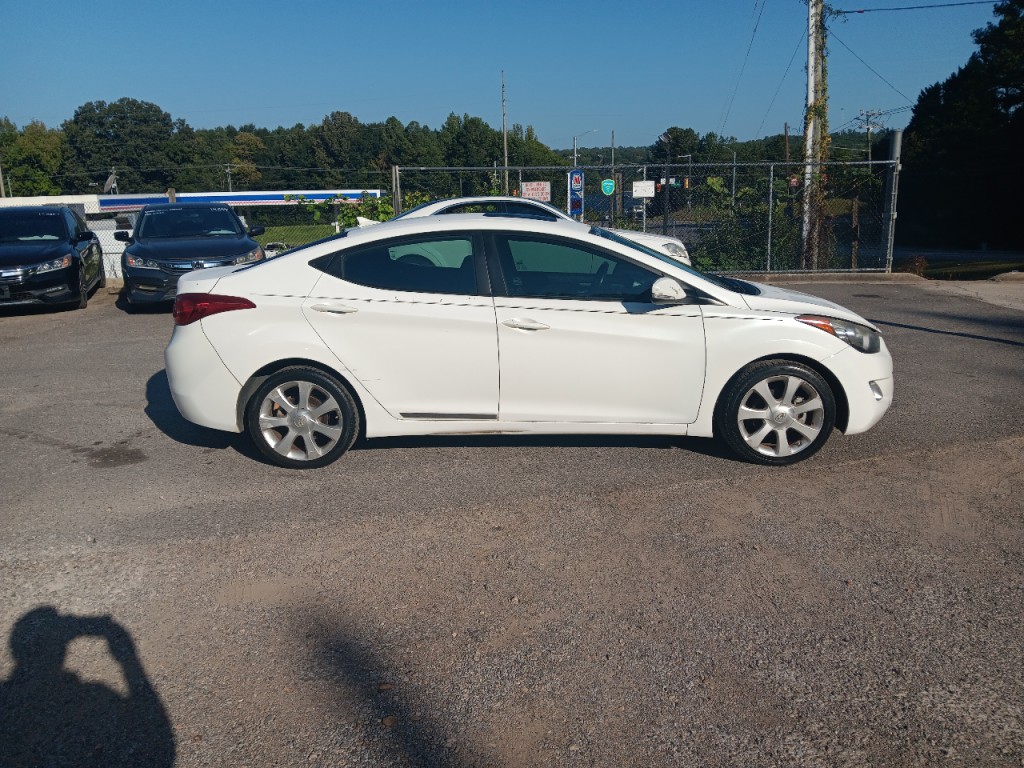 2013 Hyundai Elantra Image 4