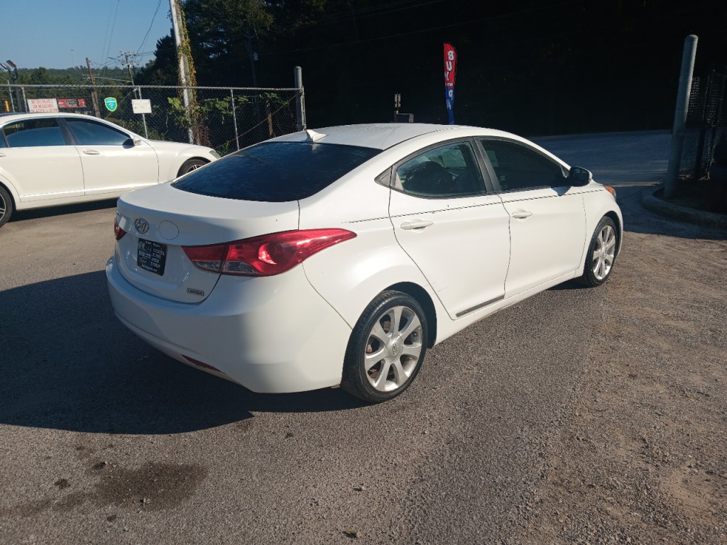 2013 Hyundai Elantra Image 5