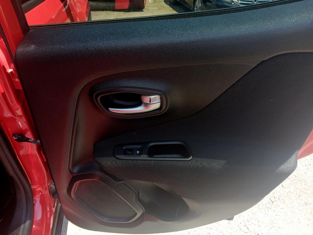 2019 Jeep Renegade Image 11