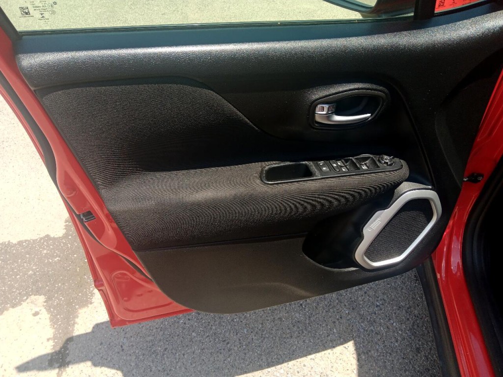 2019 Jeep Renegade Image 15
