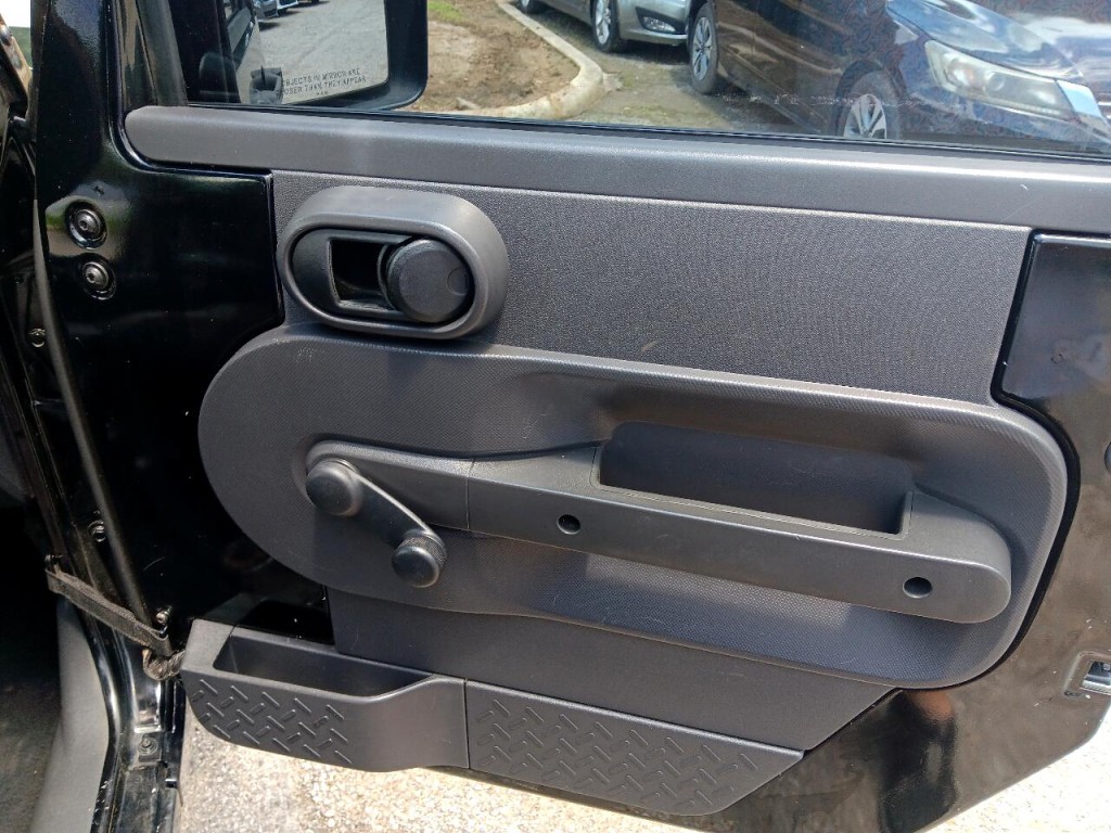 2007 Jeep Wrangler Image 9