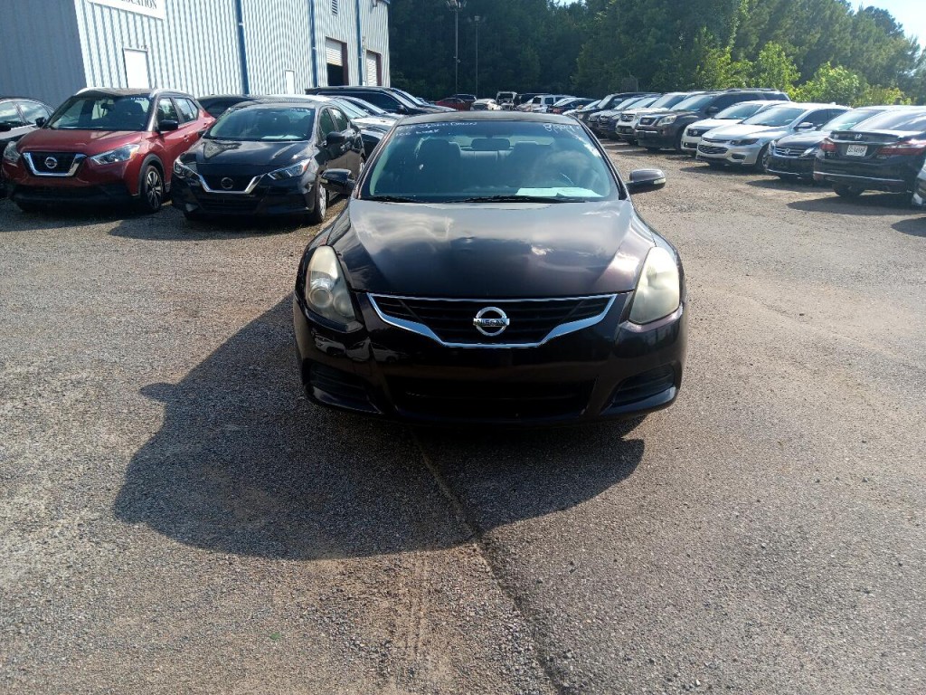 2011 Nissan Altima Image 2