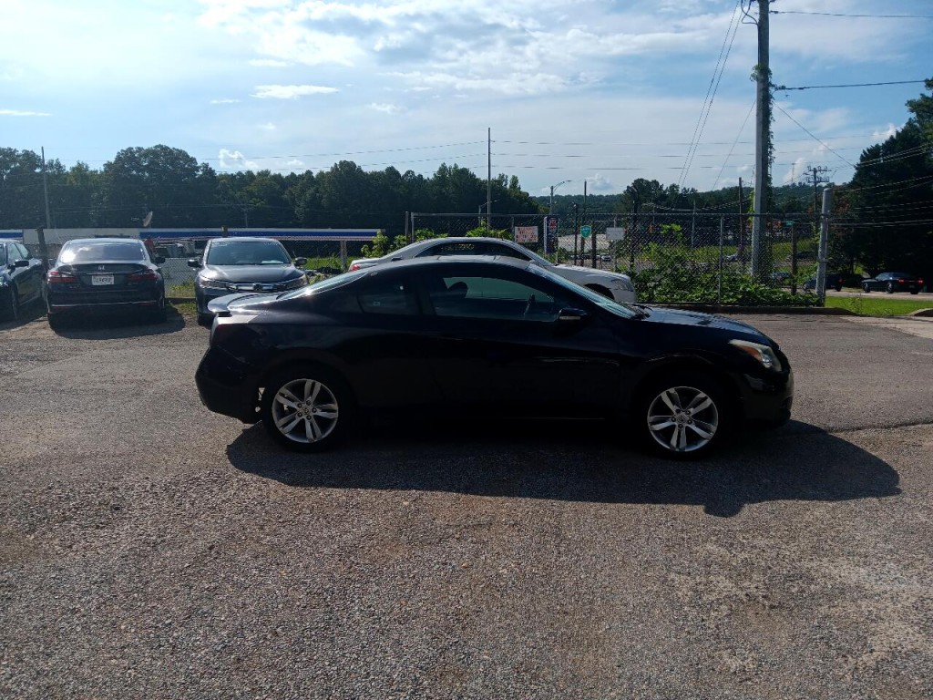 2011 Nissan Altima Image 4