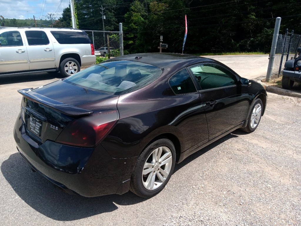 2011 Nissan Altima Image 17