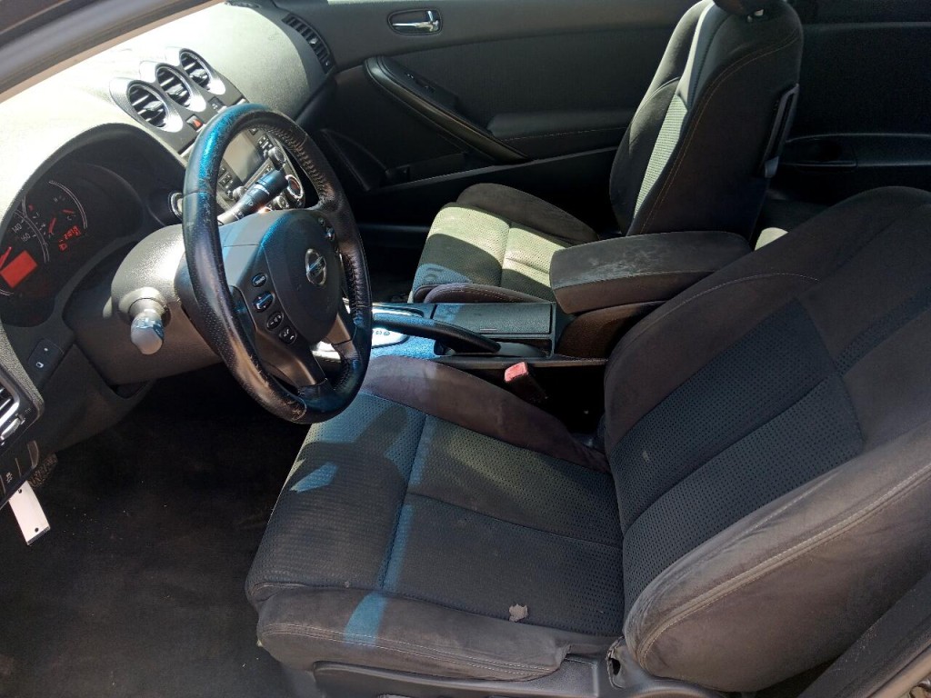 2011 Nissan Altima Image 24