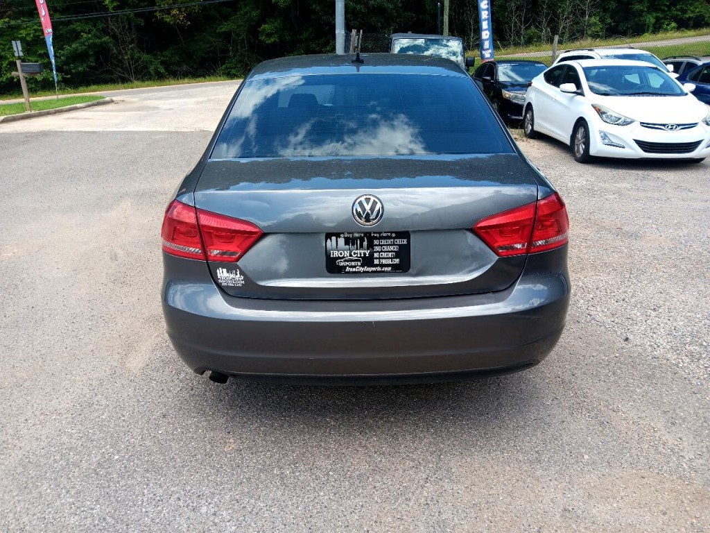 2015 Volkswagen Passat Image 6
