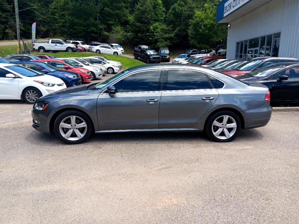 2015 Volkswagen Passat Image 8