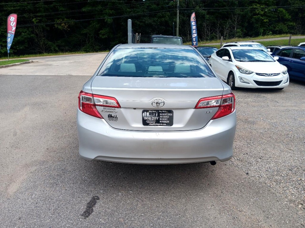 2014 Toyota Camry Image 6