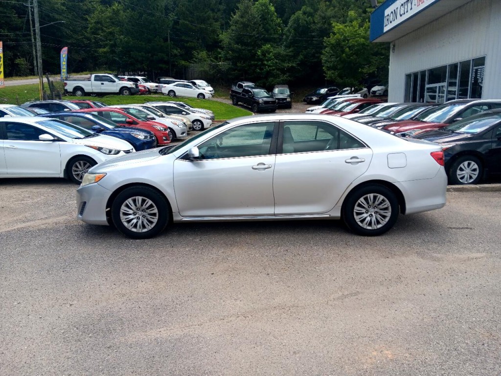 2014 Toyota Camry Image 8