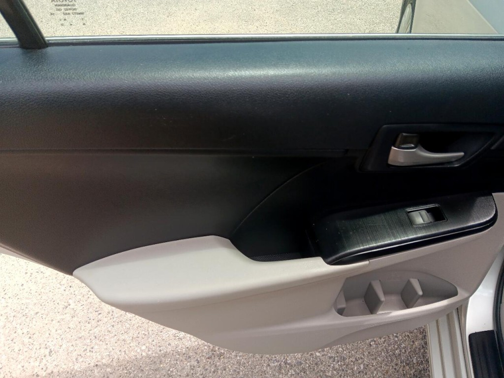 2014 Toyota Camry Image 13