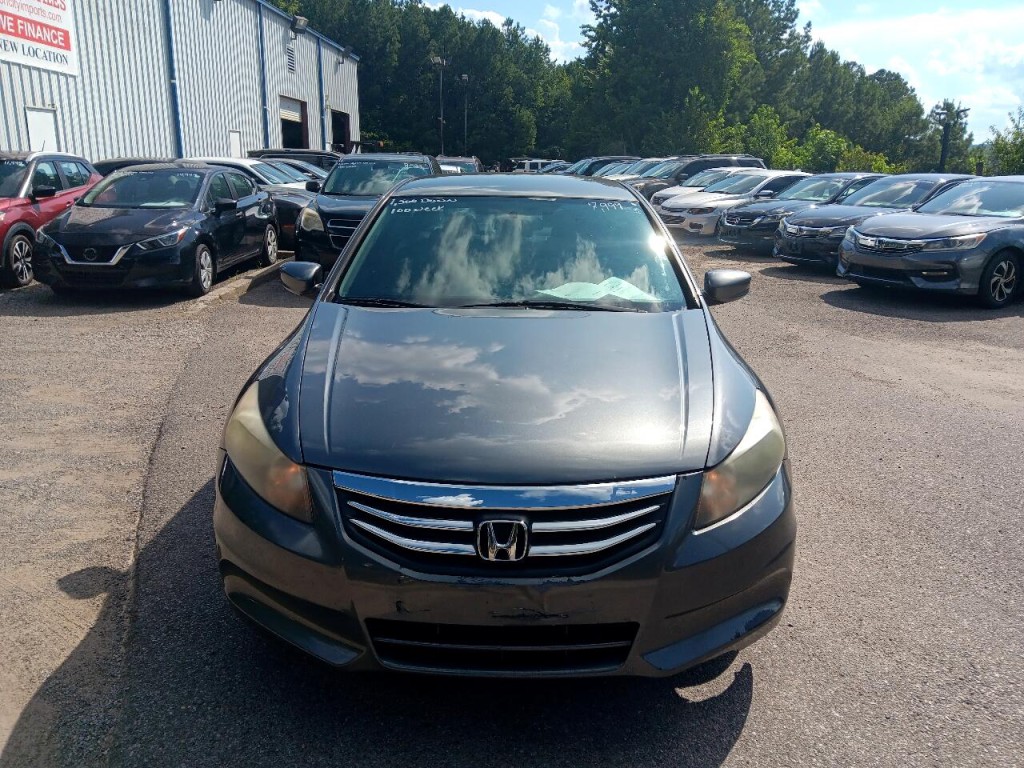 2012 Honda Accord Image 2