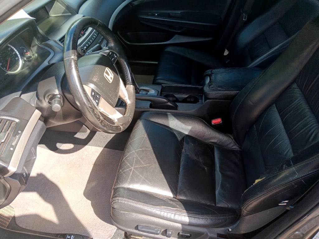 2012 Honda Accord Image 15