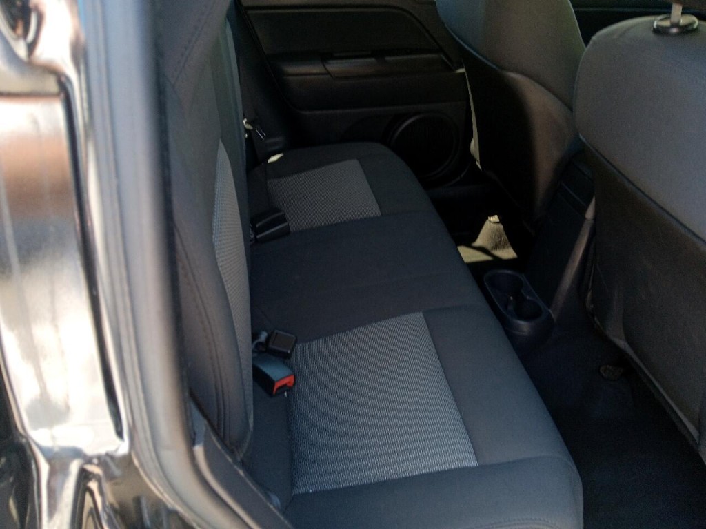 2009 Jeep Compass Image 12