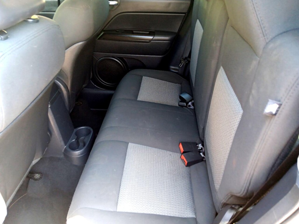 2009 Jeep Compass Image 14