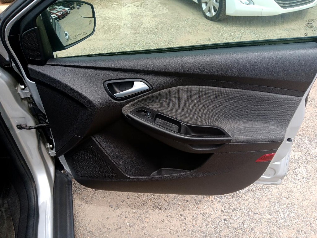 2014 Ford Focus Image 8