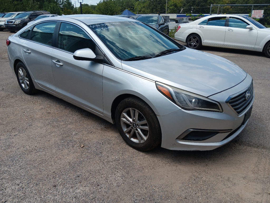 2016 Hyundai Sonata Image 3