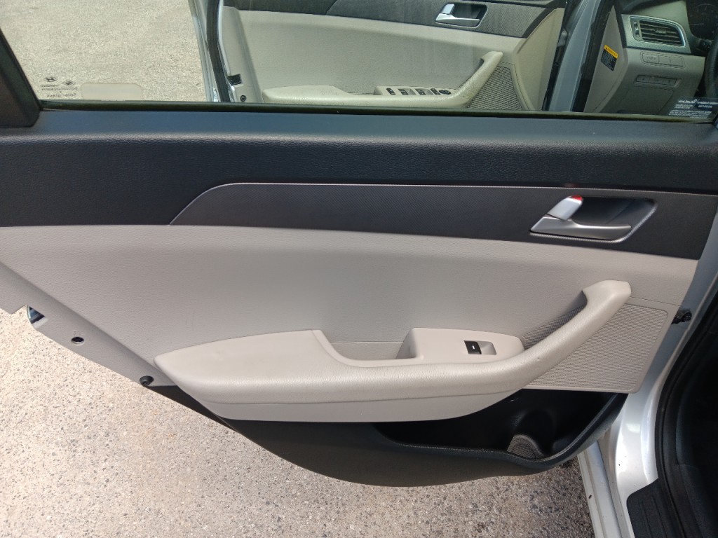2016 Hyundai Sonata Image 13